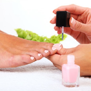 LEE NAILS SPA - PEDICURE